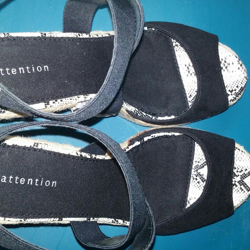 New Black platform heels shoes, size 6