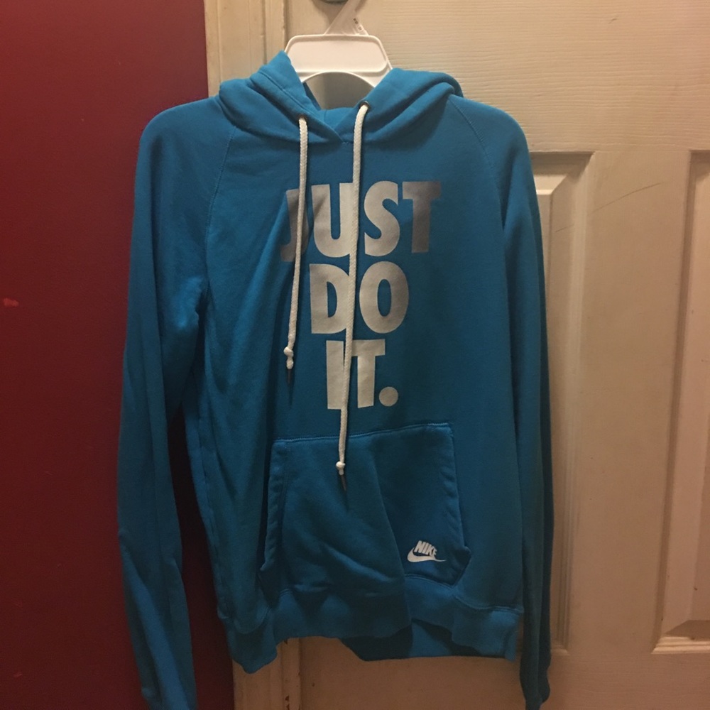 Nike women's sweatshirt