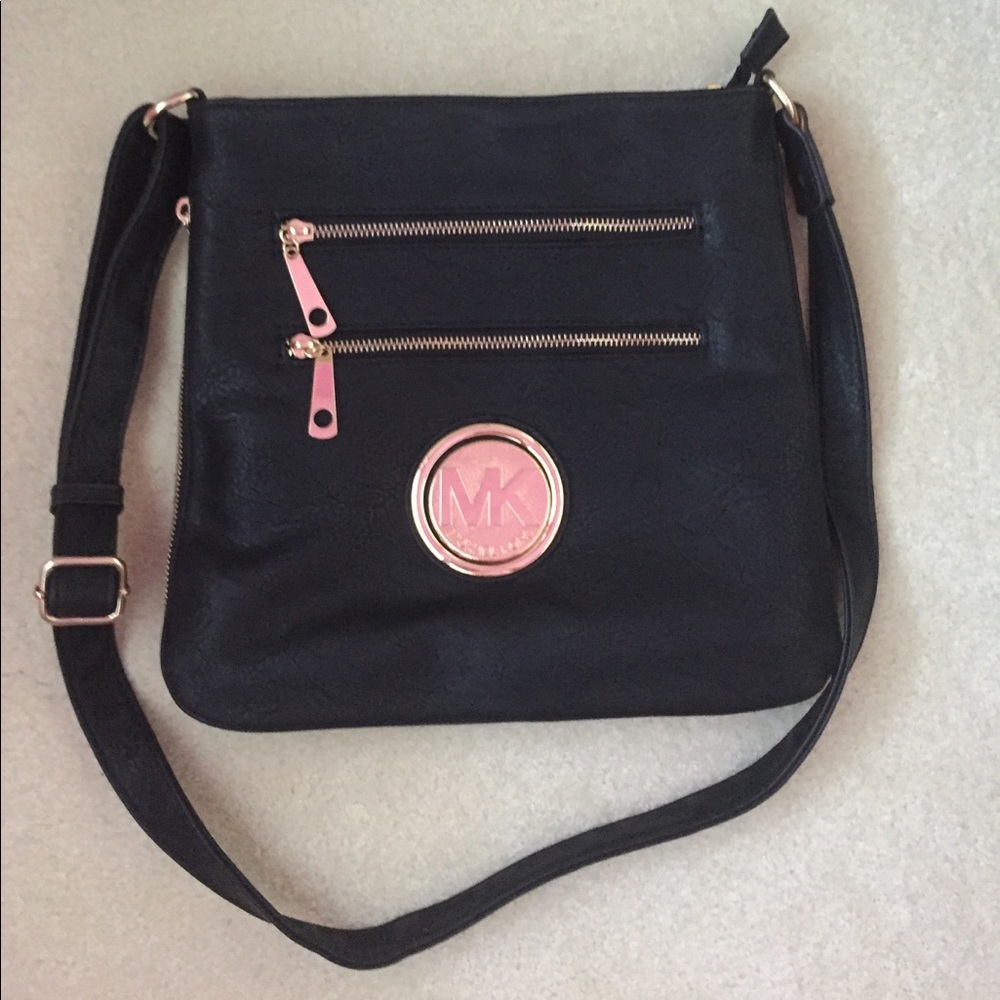 Black Michael Kors crossbody bag