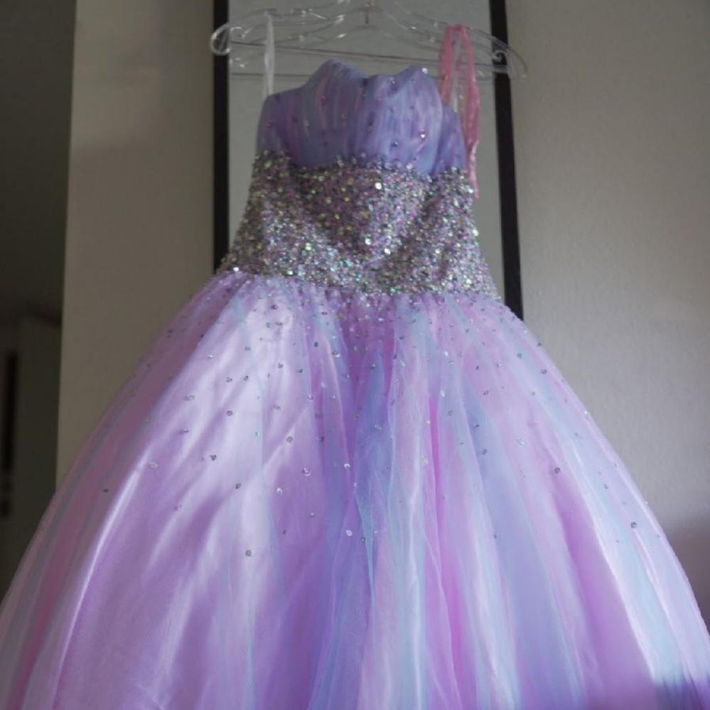 JOVANI PRINCESS BALL GOWN 158928 - Picture 4 of 8