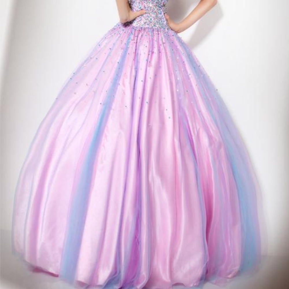 JOVANI PRINCESS BALL GOWN 158928 - Picture 6 of 8