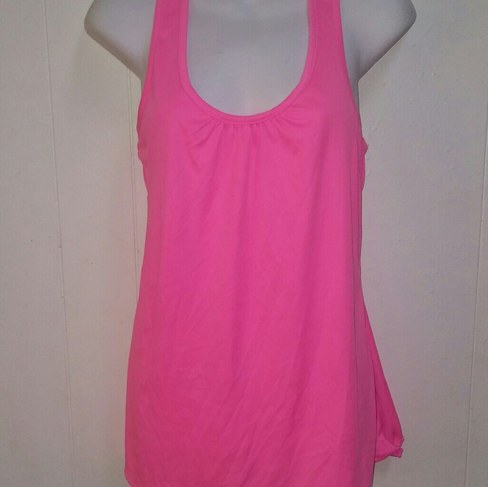 Danskin Now tank top medium semi-fitted