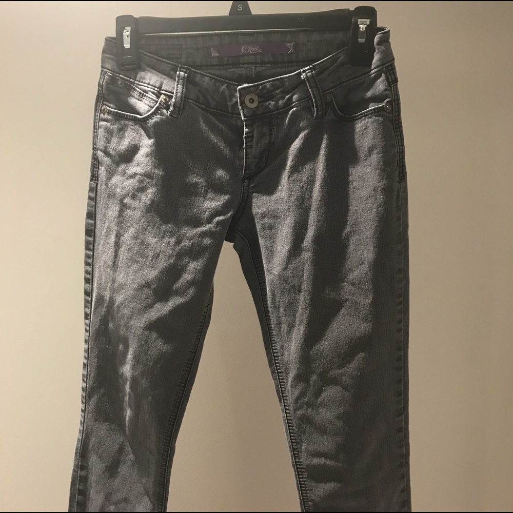 ❌SOLD❌ Gray Skinny Jeans - Picture 1 of 2