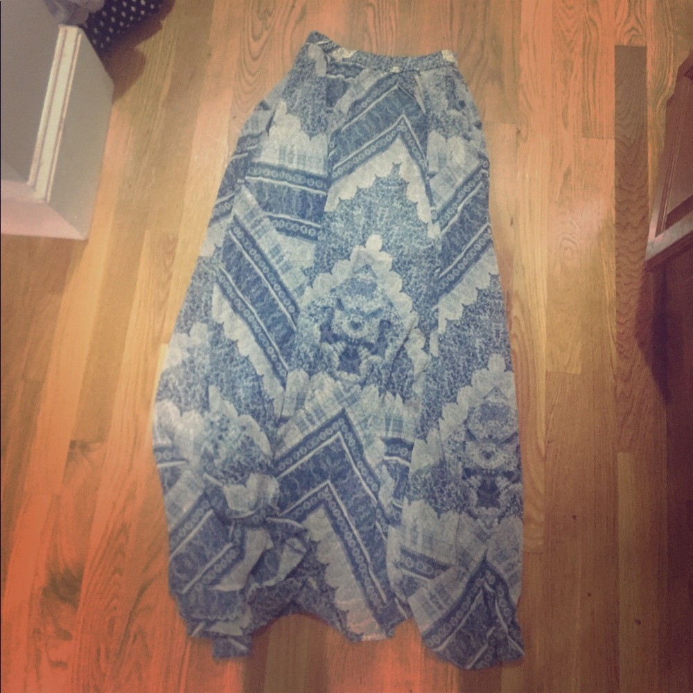 Maxi skirt with underskirt