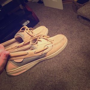NEVER HAVE BEEN WORN Sperries