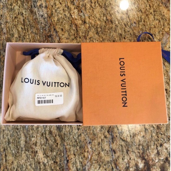 Buy Louis Vuitton x Supreme Initiales Belt  Loui x supreme belt