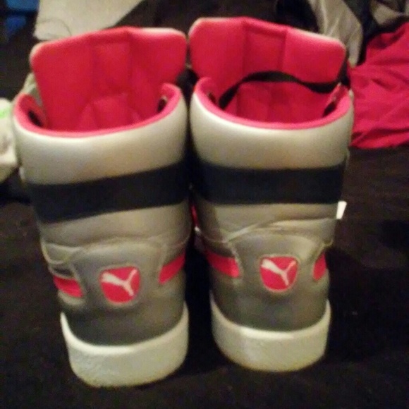 Puma - Picture 2 of 4