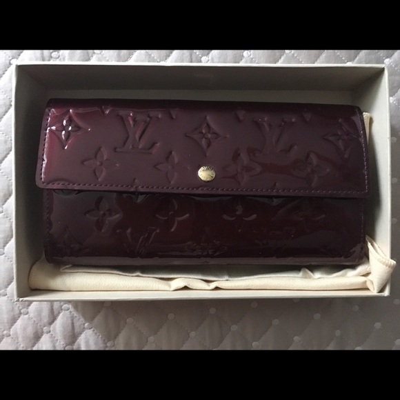 Louis Vuitton Amarante Wallet - Picture 2 of 9