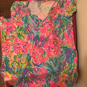 Lilly shirt size large