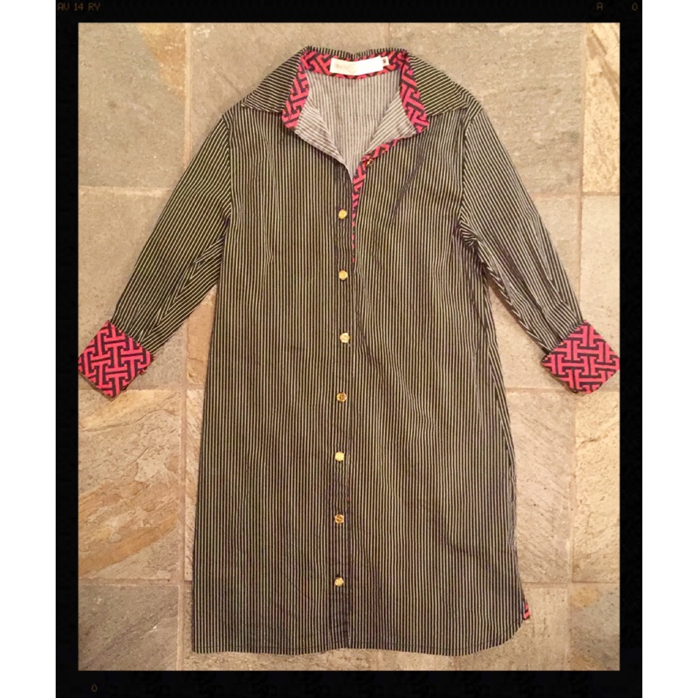 Tracy Negoshian shirt dress in size medium *sold*
