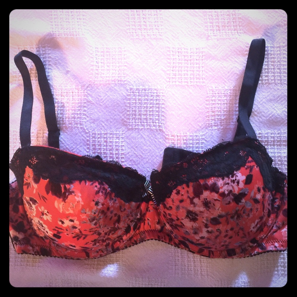 GILLIAN & O'MALLEY 38D SEXY BRA LIGHT PADDING - Picture 1 of 4