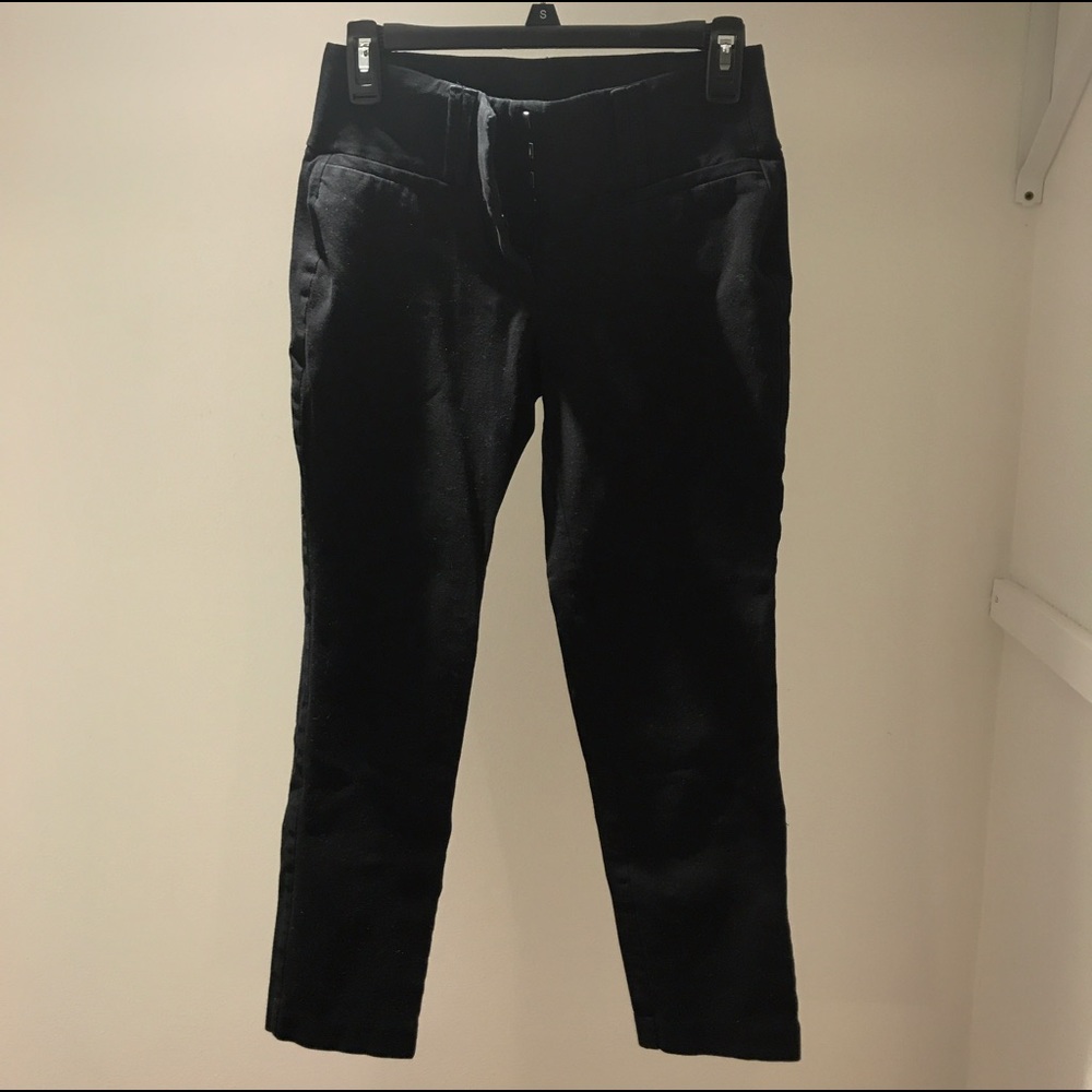 ❌SOLD❌ Black Skinny Cropped Pants