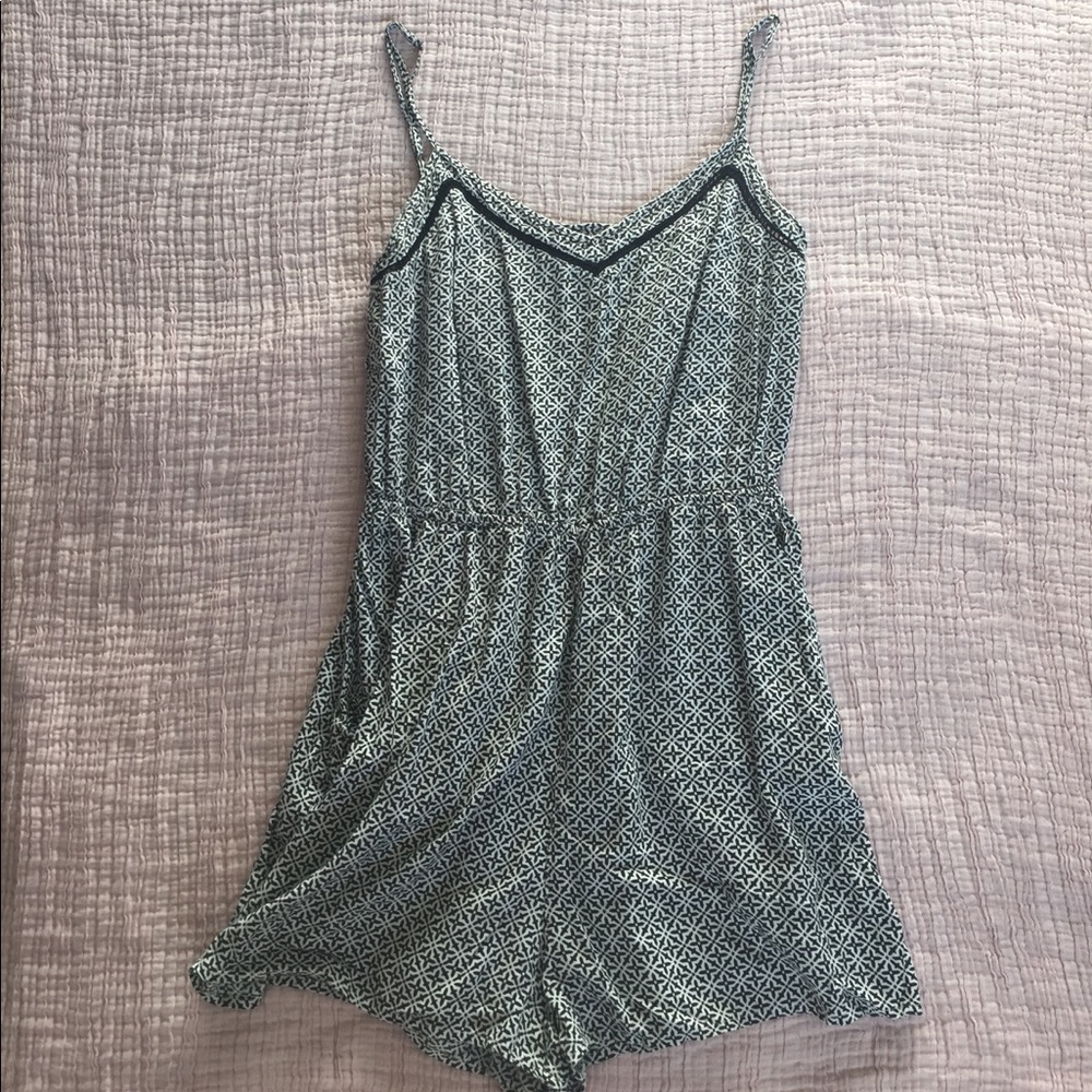 PATTERNED ROMPER