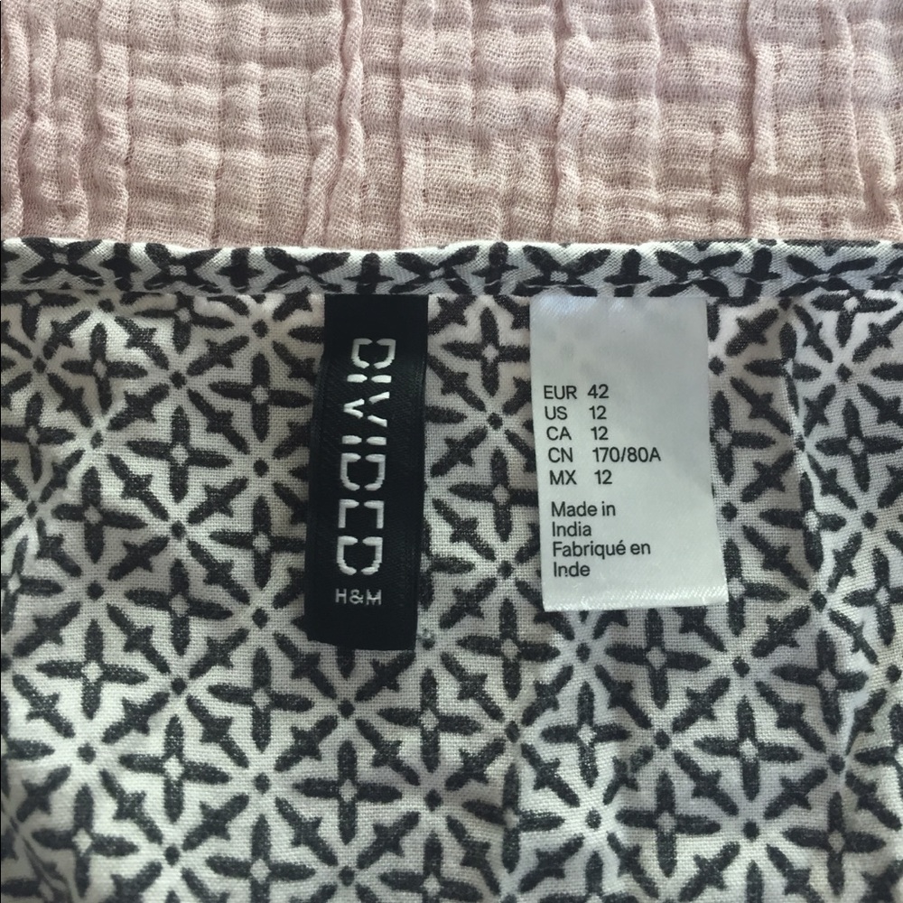 PATTERNED ROMPER - Picture 3 of 3