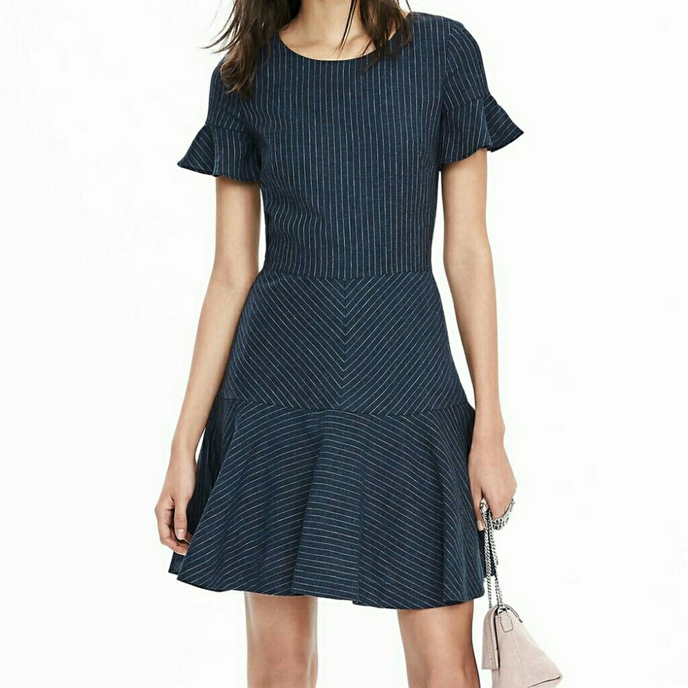 🚫Sold Pinstripe Flutter Sleeve Dress 00p