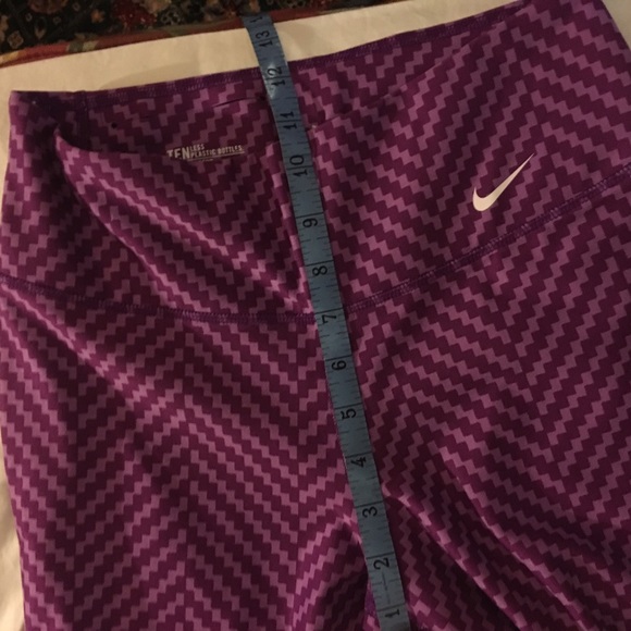 EUC Nike DRI-FIT women's running capris - Picture 6 of 6