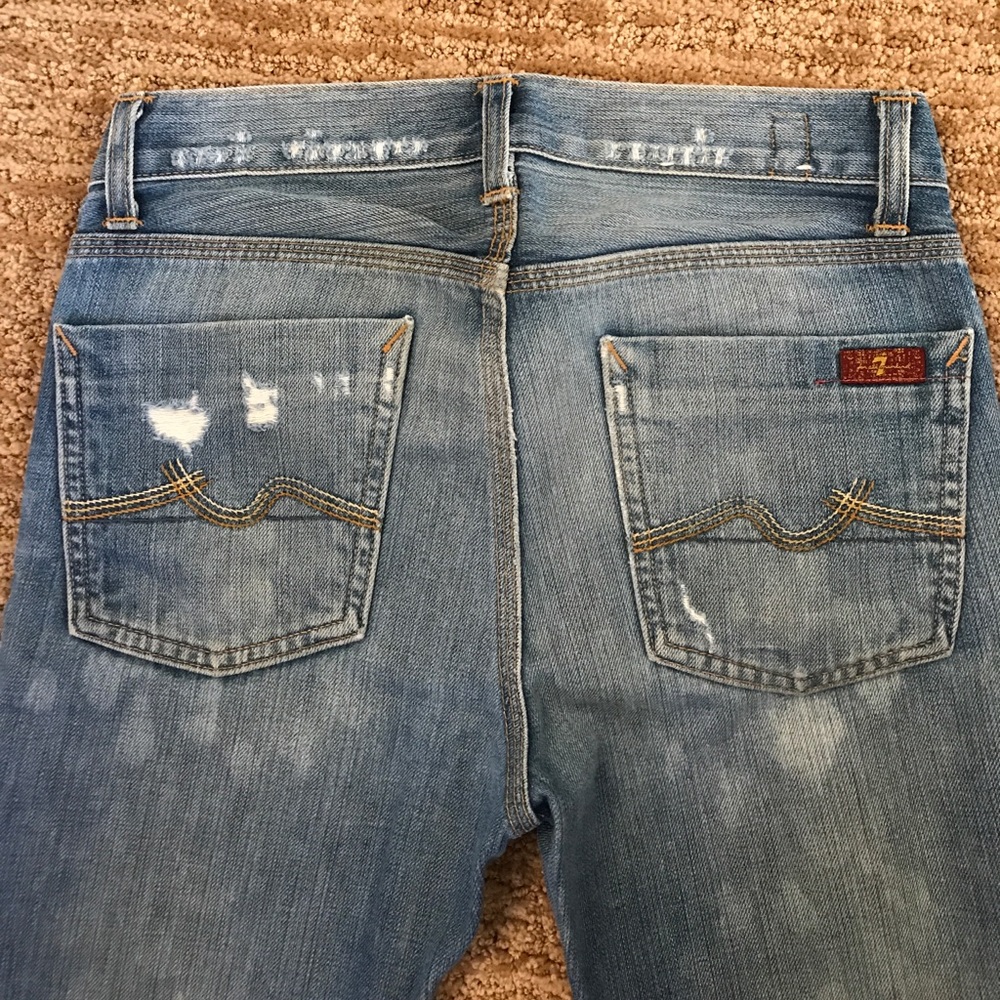 7FAM 7 For All Mankind Slimmy LightWash Distressed