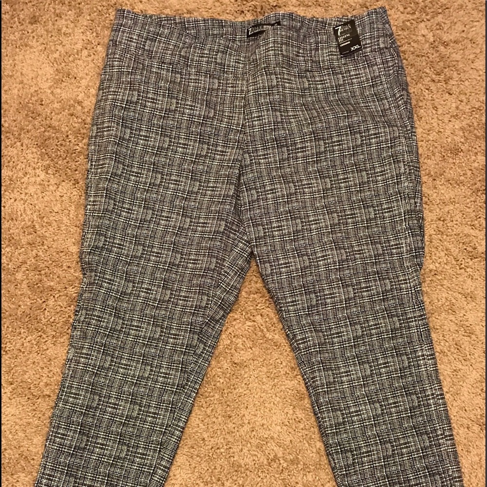 Long Capri Pattern legging pants