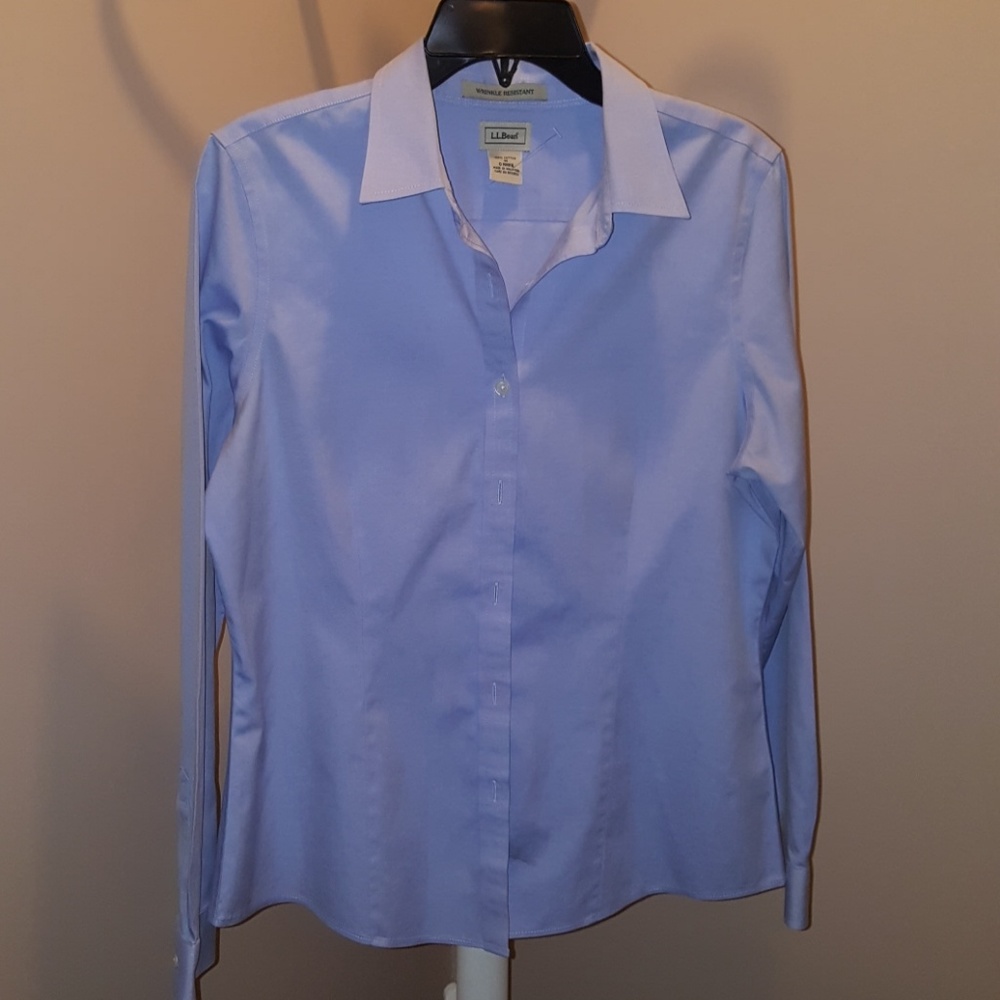 L.L.BEAN Wrinkle Resistant Blue Buttondown Shirt
