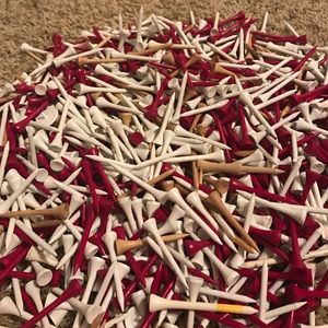 500+ golf tees