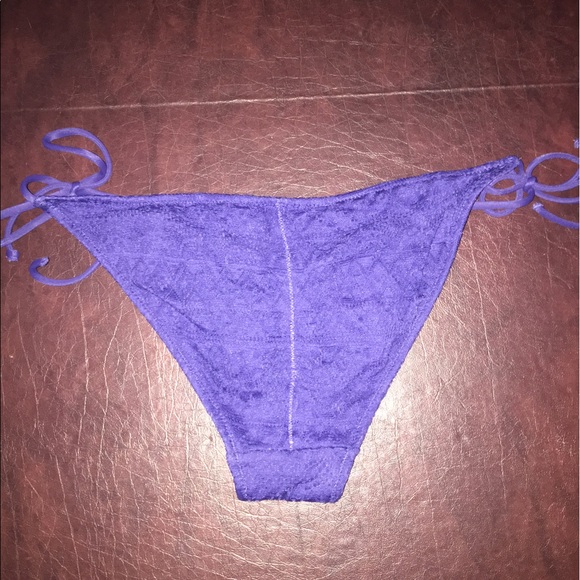 Victoria's Secret String Bikini Bottoms - Picture 2 of 3