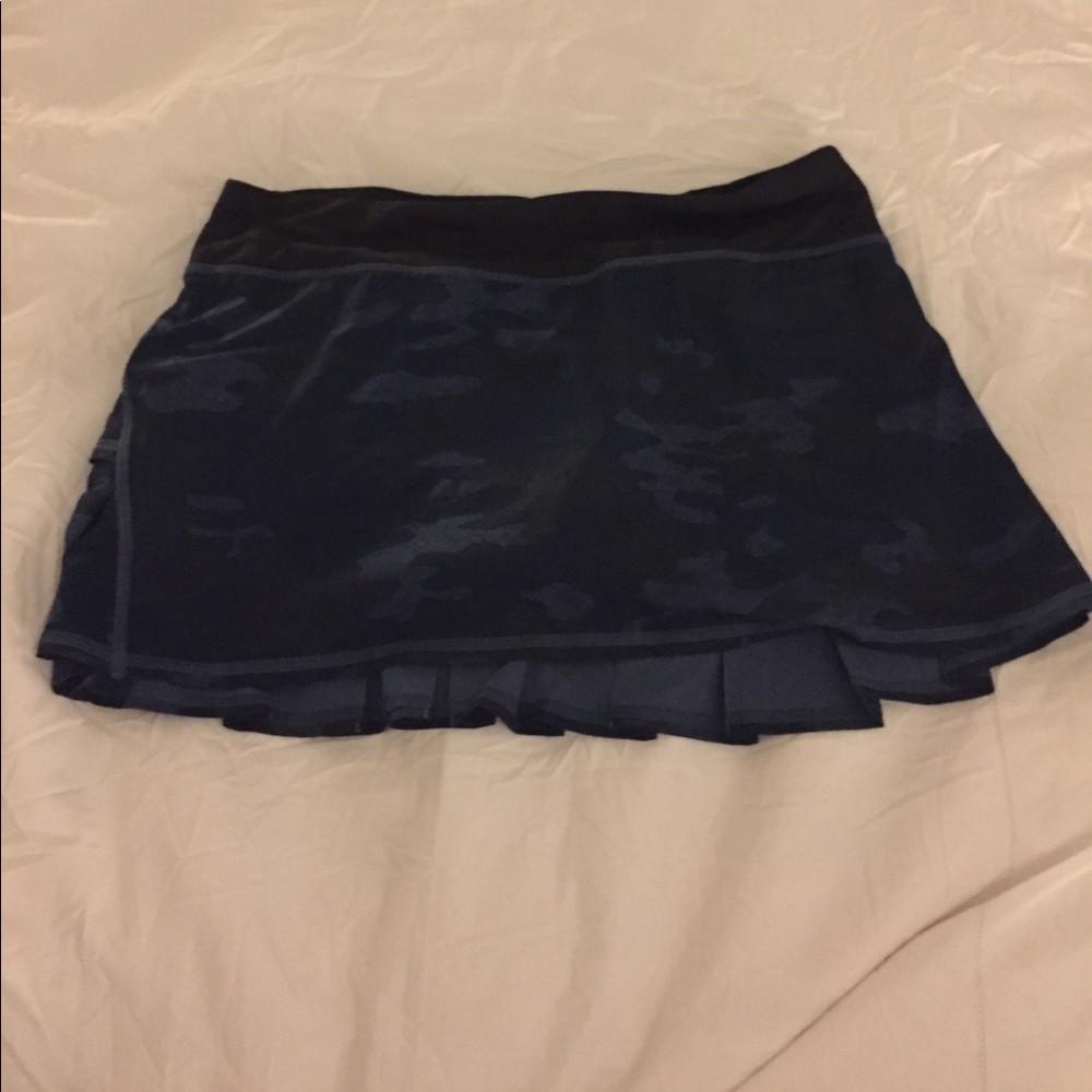 Lululemon camp navy skirt