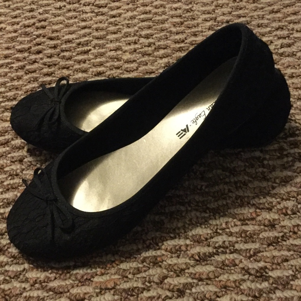 Lace flats