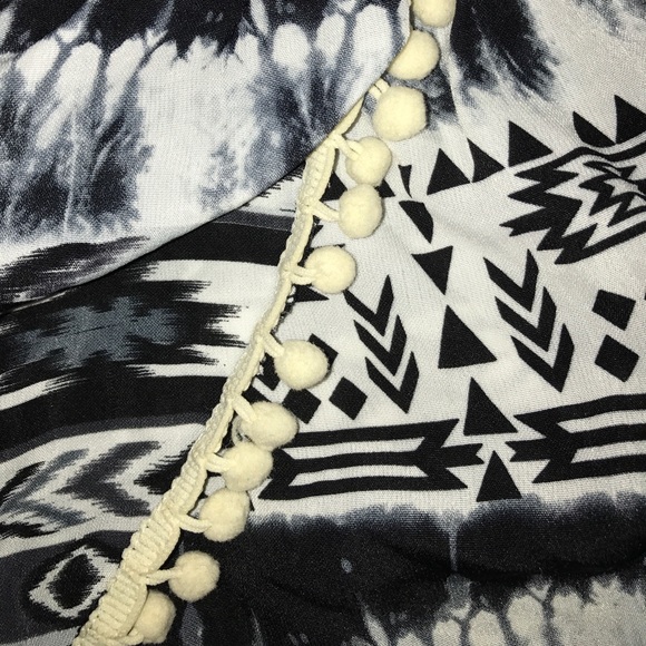 Aztec Shorts - Picture 4 of 7