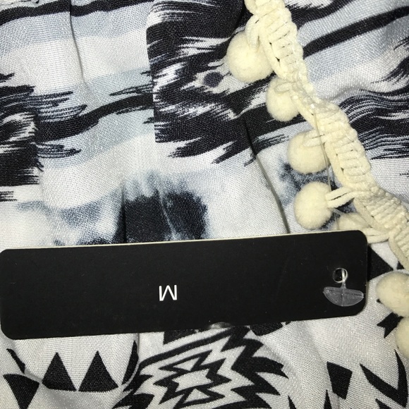 Aztec Shorts - Picture 5 of 7