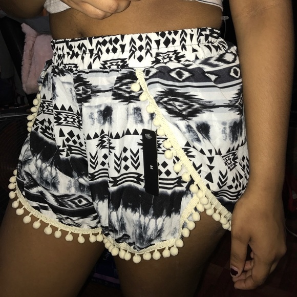 Aztec Shorts - Picture 7 of 7