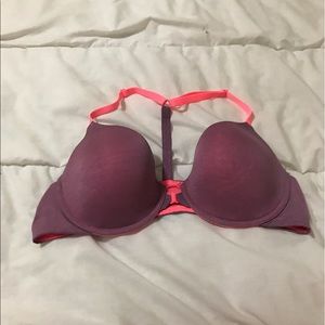 38c Victoria secret t shirt bra