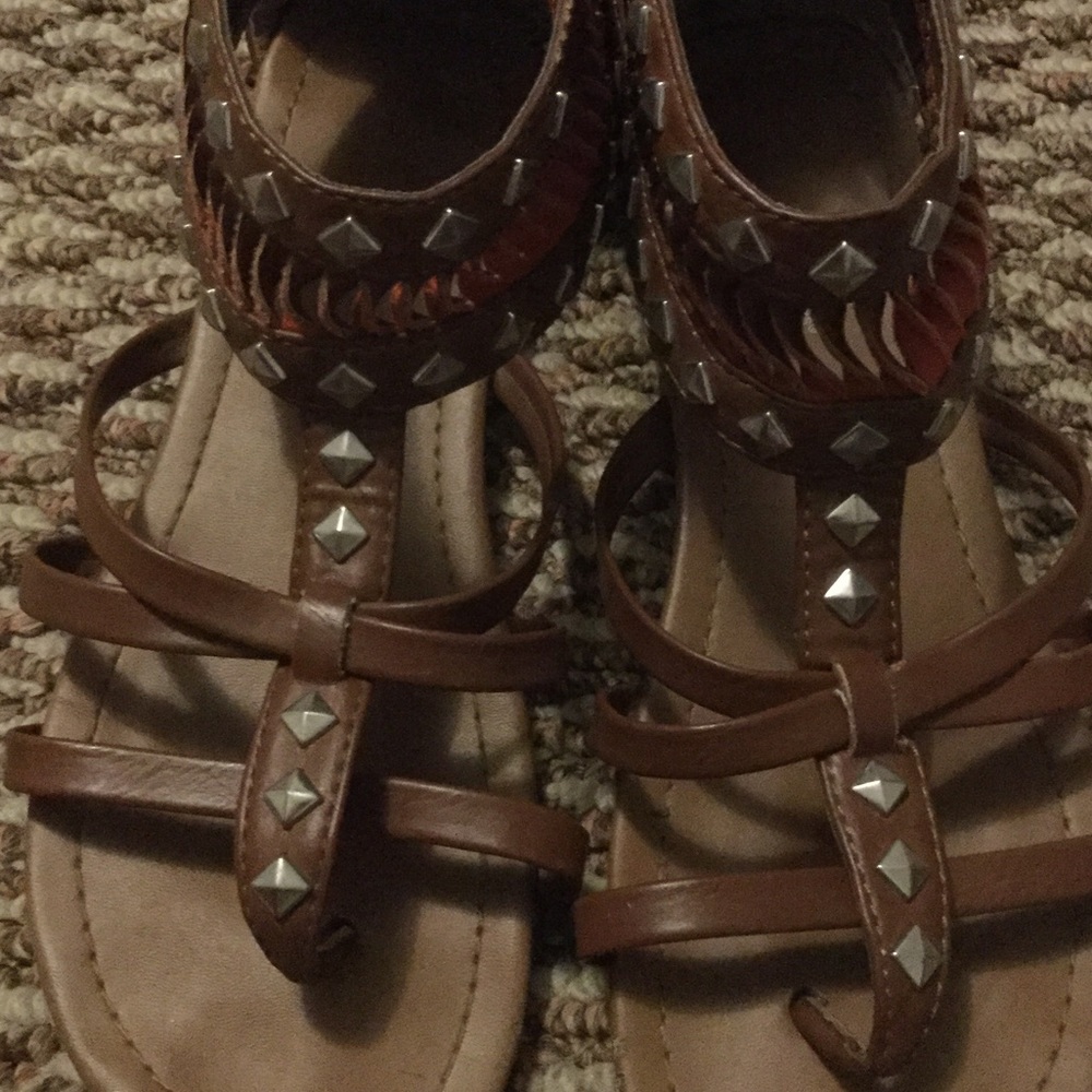 Sandals - Picture 2 of 5