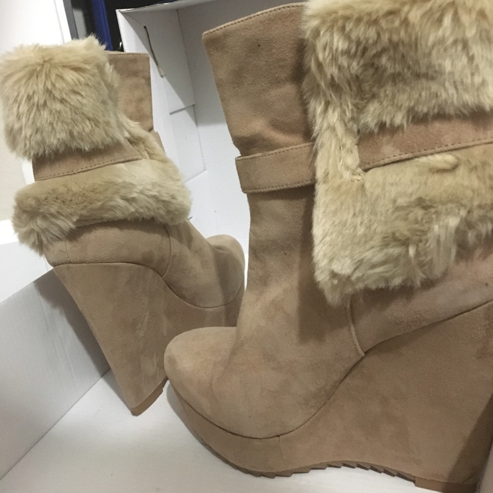 Nine West faux fur boots
