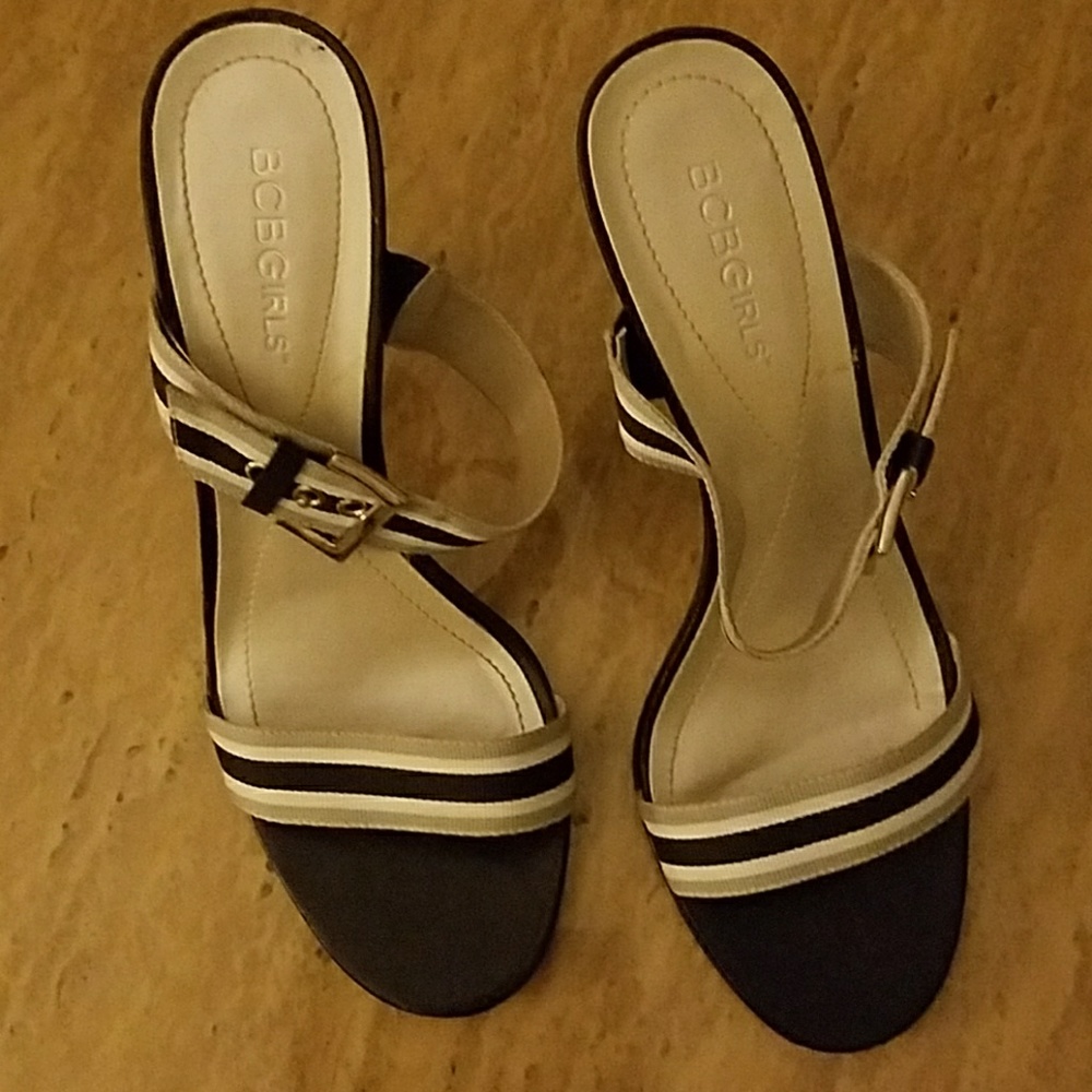 BCBG shoes