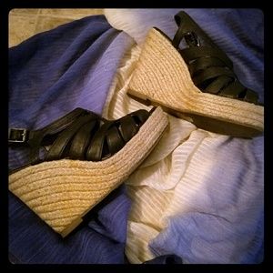 Simply Vera Wang Black Wedge Sandals