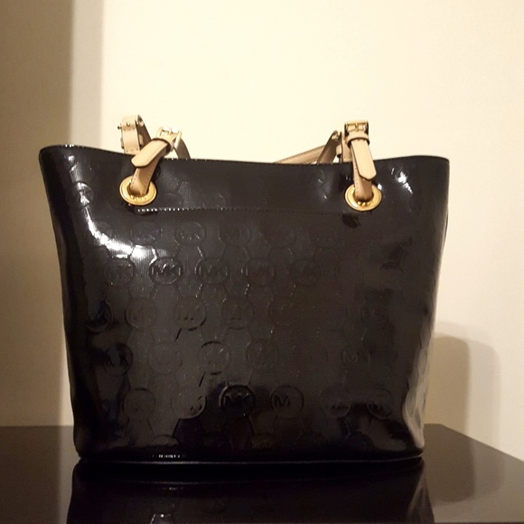 Michael Kors Handbags - Michael Kors Patent Leather Tote Bag - 248 ~ NWOT