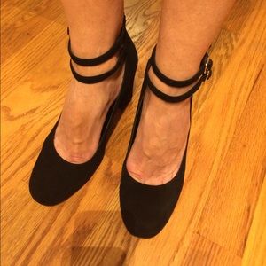 Nine West suede black block heels 6.5