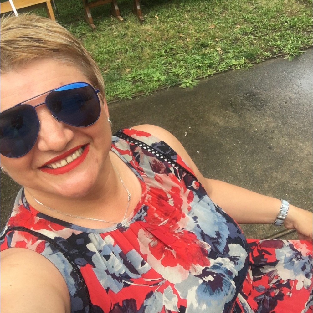 Meet your Posher, Ia