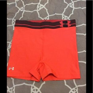 UNDER ARMOUR heat gear spandex shorts