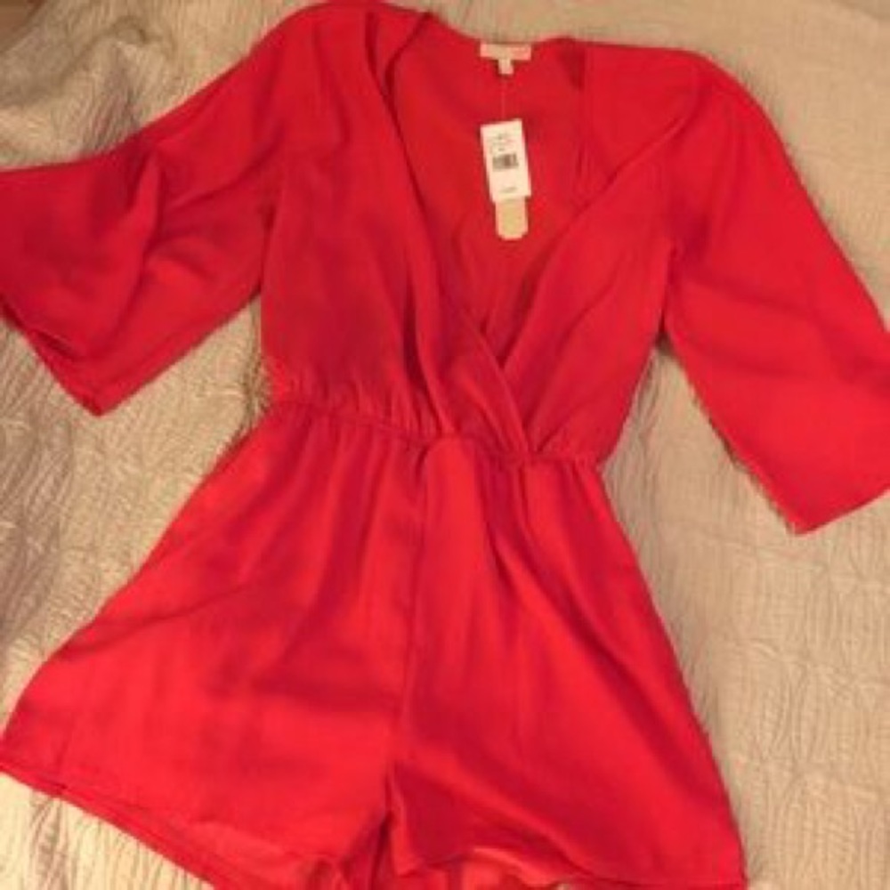 Gianni Bini Romper NWT Size: Medium MSRP $54.00