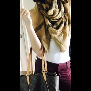 Burberry chambray camel check square scarf