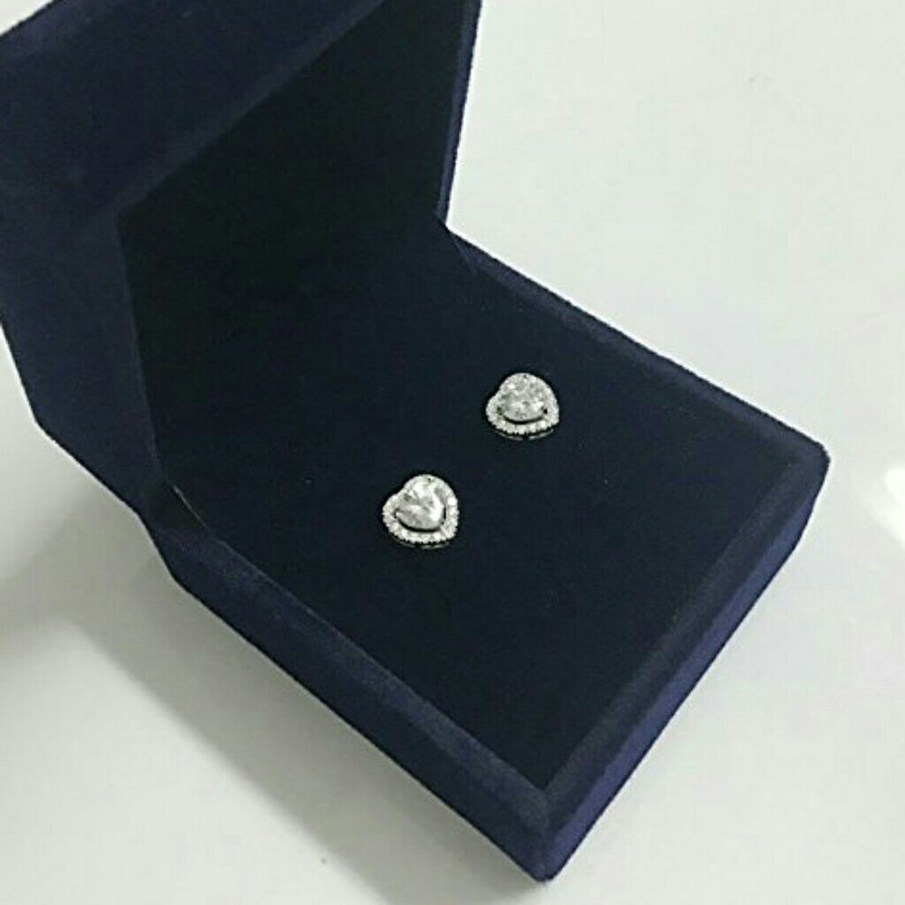 NWOT Beautiful Sterling and CZ Heart Earrings