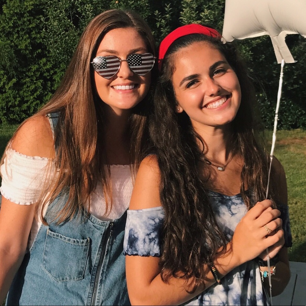 Meet your Posher, Olivia