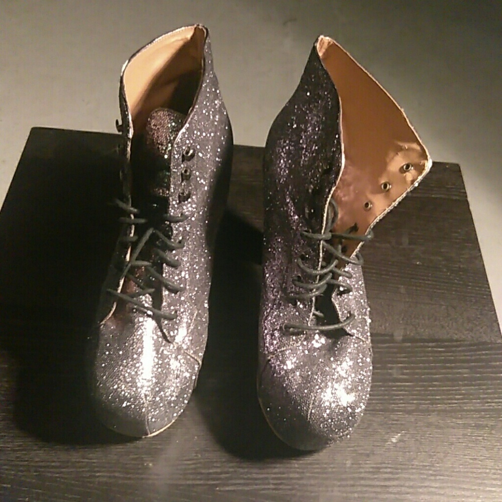 Boot heels - Picture 2 of 3