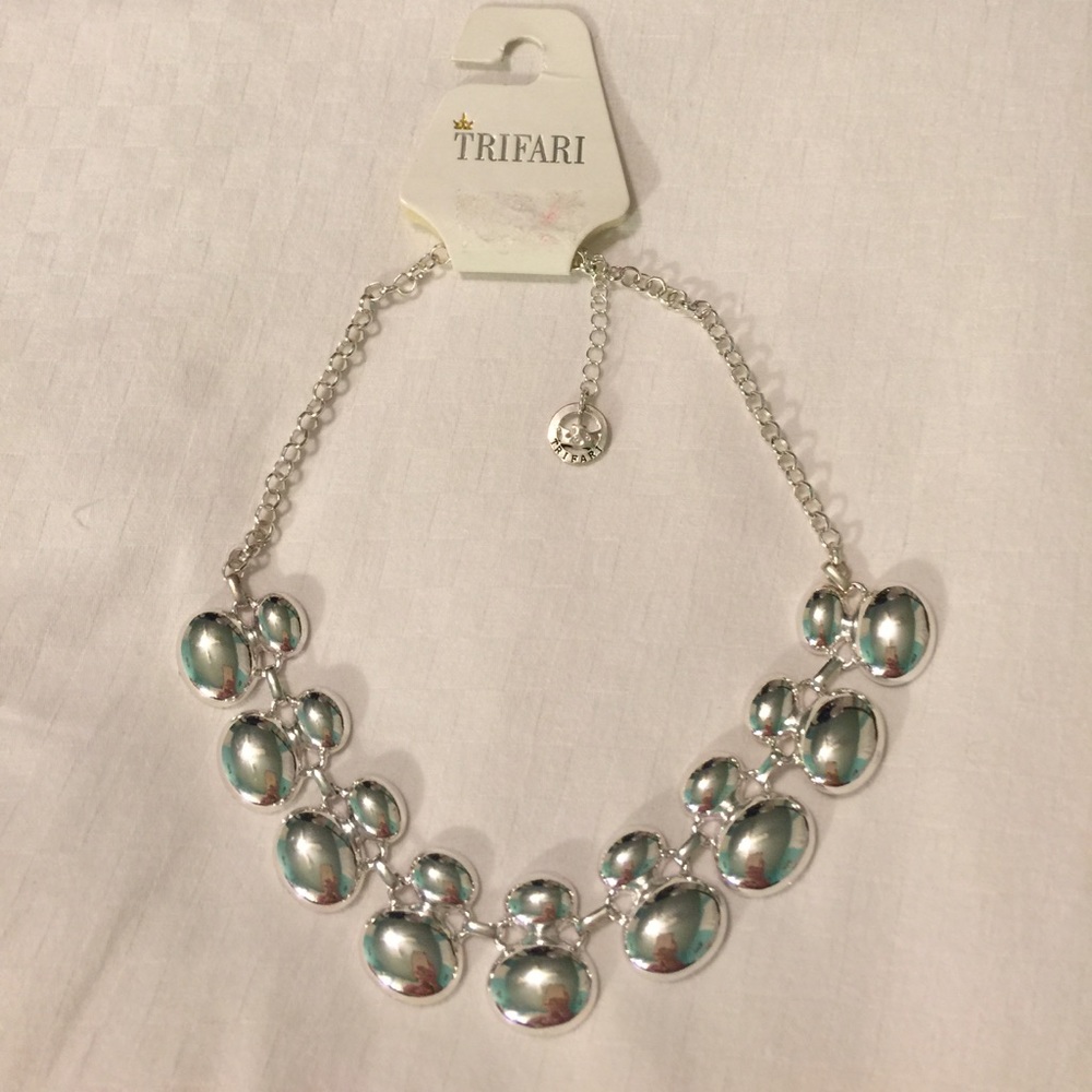 Silver bauble necklace