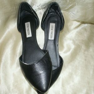 Steve Madden Matte Leather Pointed Split Sole Flat