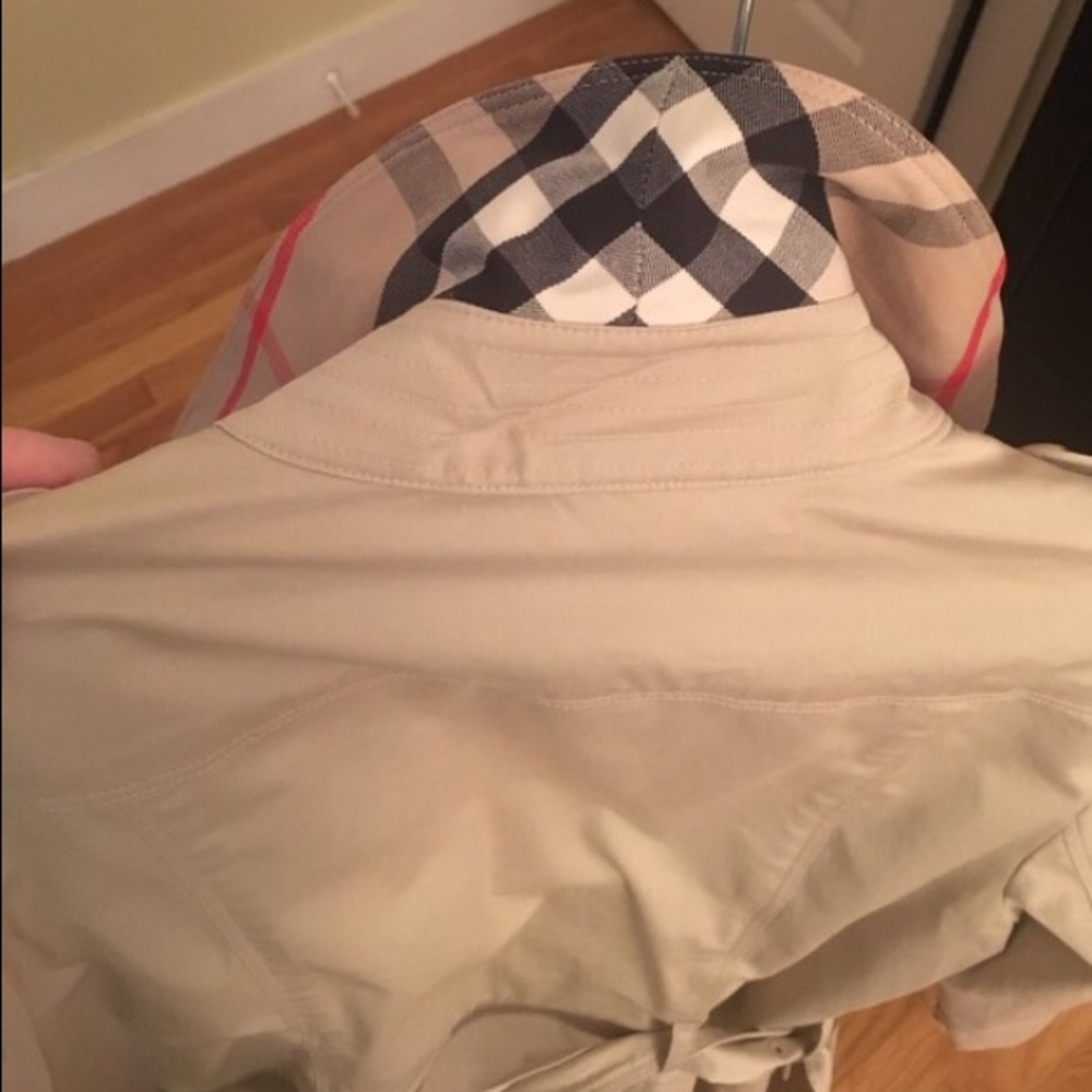 Burberry Trench (Short)