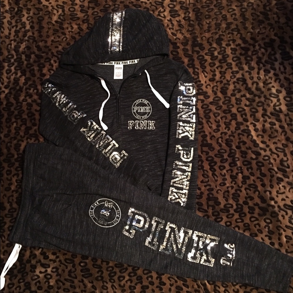 Bling Set holding for 💕lovevspink14💕