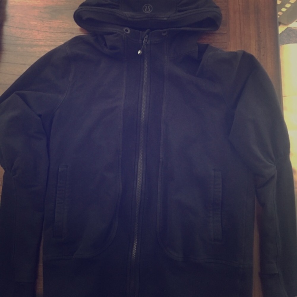Lululemon black jacket