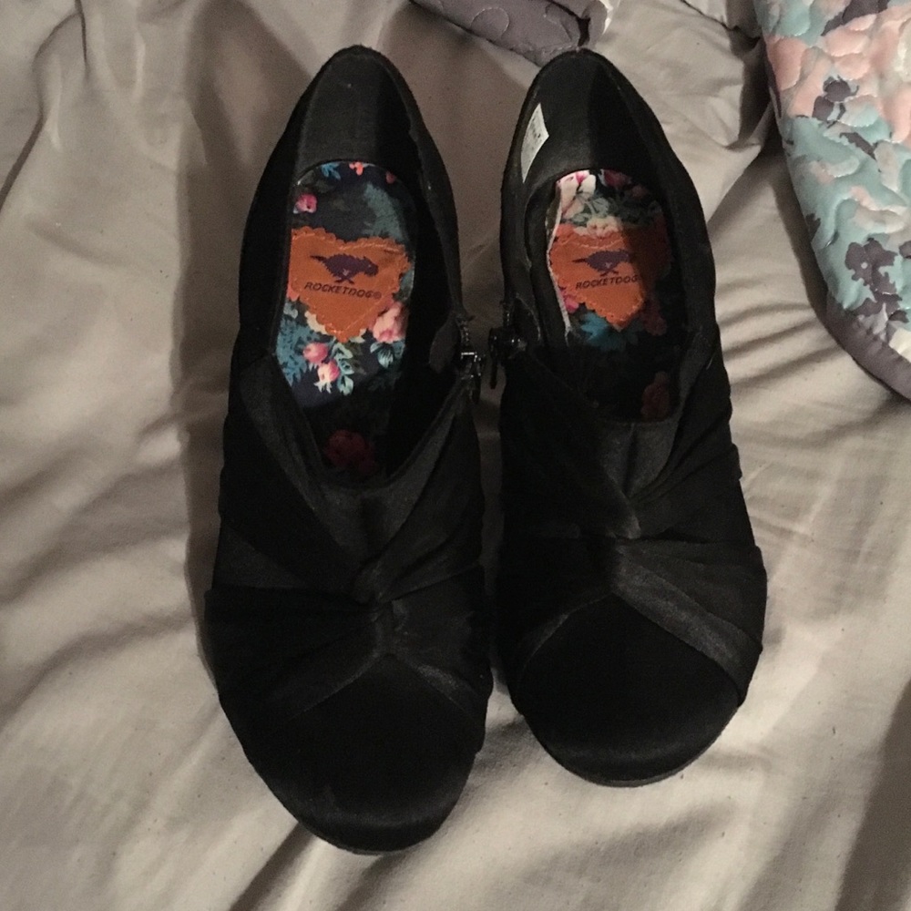 Business attire high heels! 7 1/2 Rocketdog!